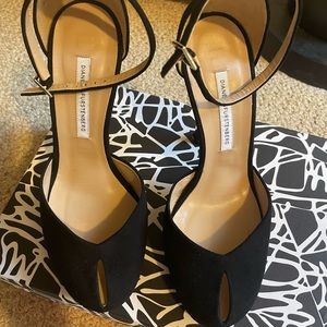 Gorgeous black heels